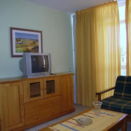 Teneguia Apartahotel