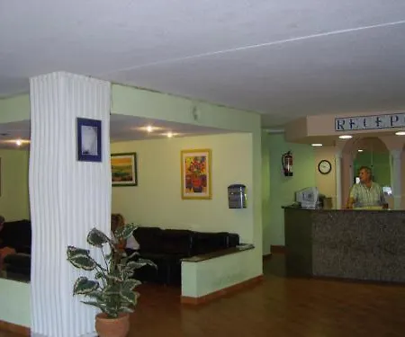 Teneguia Apartahotel